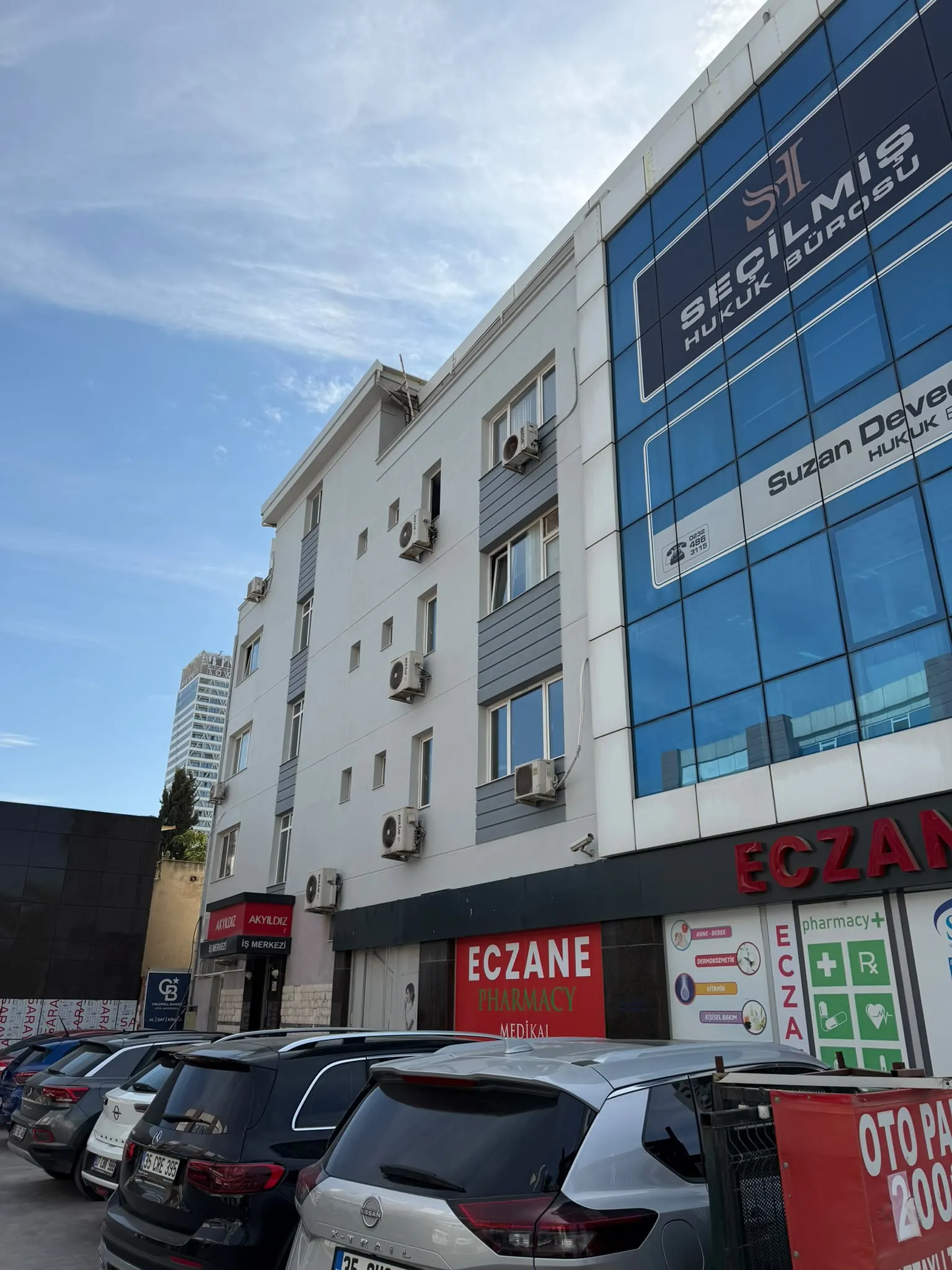 Bayraklı Dış Cephe Boya İşleri