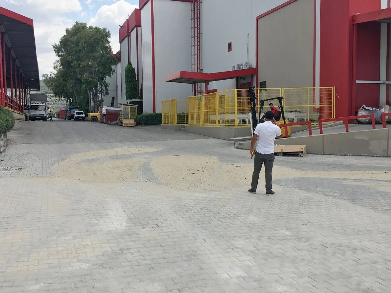 Vestel Kurutma Makinesi Fabrikası Kilit Parke ve Bordür İşleri